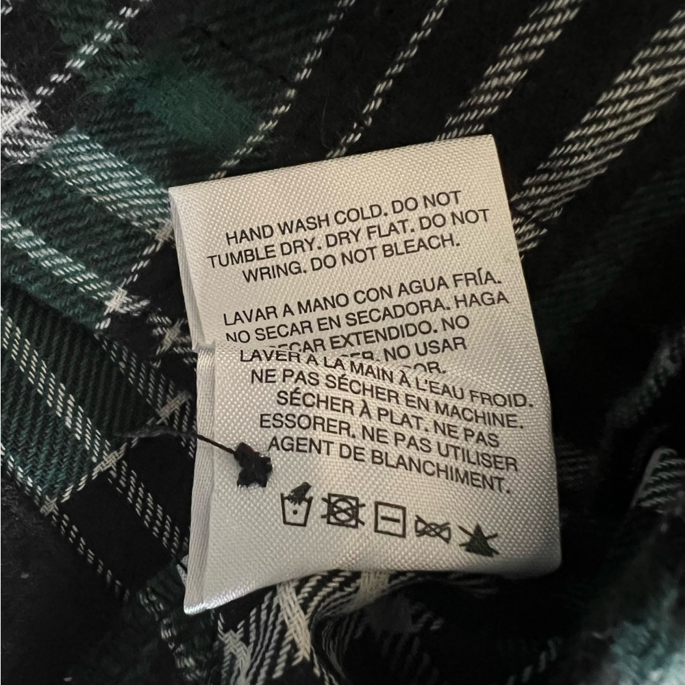 Weekends Everyday Women’s Green & Black Flannel Crop Top - Picture 5 of 9
